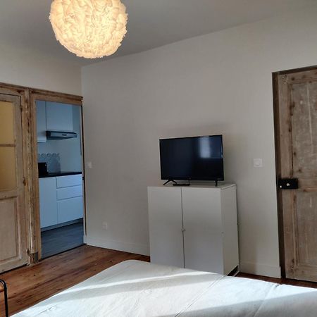 Bel Appart Renove Avec Terrasse Saint-Avertin Eksteriør bilde