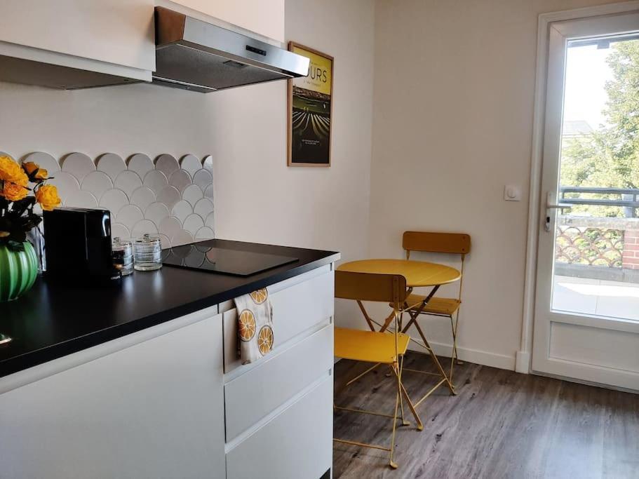 Bel Appart Renove Avec Terrasse Saint-Avertin Eksteriør bilde